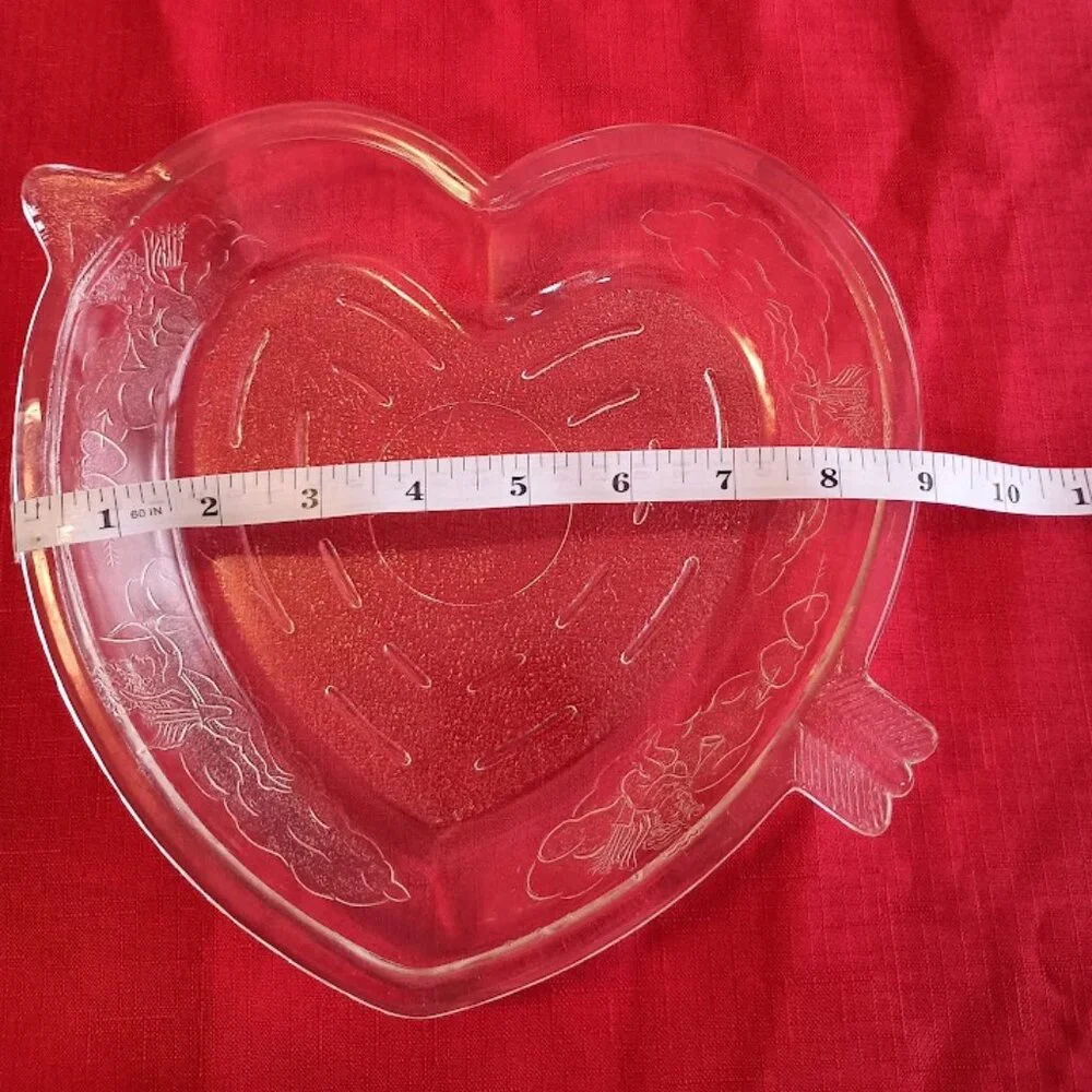 Vintage Safe Bake USA Heart Shaped Bakeware with Cupid Design, 4 Piece Set